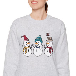 Christmas Snowman Crewneck Sweatshirt, Vintage Winter Holiday Jumper, Snowlady with Hat Design, Xmas Pullover, Festive Graphic Top, Unisex