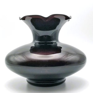 Rare Black Amethyst Depression Glass Ruffle Neck Flower Art Deco Spittoon Cuspaidor