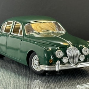 Maisto 1959 Jaguar MK II en verde - Modelo a escala 1:18 - Sin caja