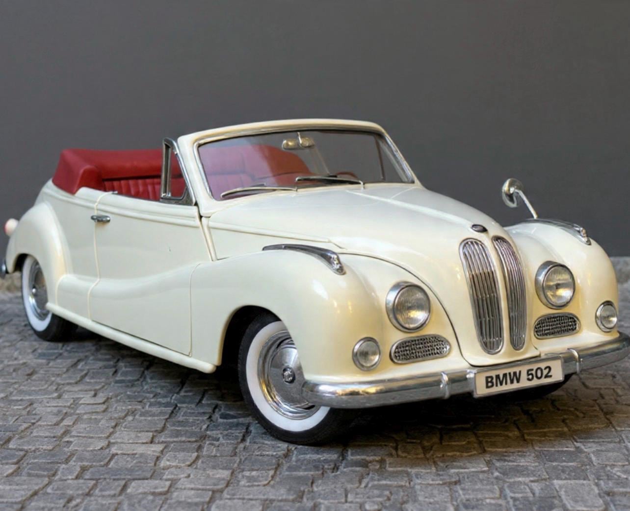 Maisto 1/18 - BMW 502 1955 Cabriolet off White Diecast Scale Model