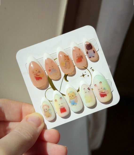 シルバニア風プレスオンネイル｜可愛いフレンチチップデザイン - Etsy 日本
