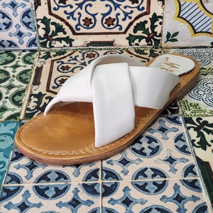 Large size sandals online deals