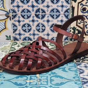 Sandali artigianali da donna fatti a mano con materiali di qualità: vera pelle e vero cuoio 100% Made in Italy Handmade Sandals for Woman