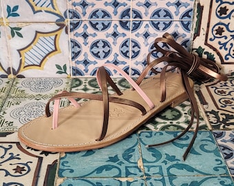 Sandali artigianali da donna fatti a mano con materiali di qualità: vera pelle e vero cuoio 100% Made in Italy Handmade Sandals for Woman