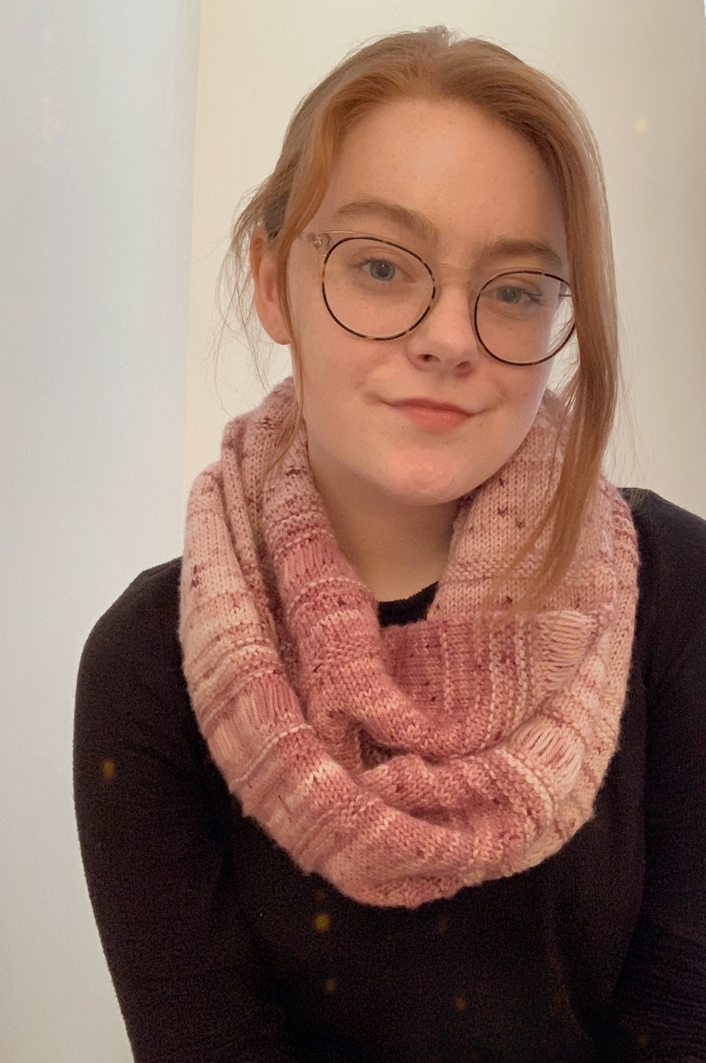 Gentle Cowl and Scarf // Beginner Knitting Pattern image 4