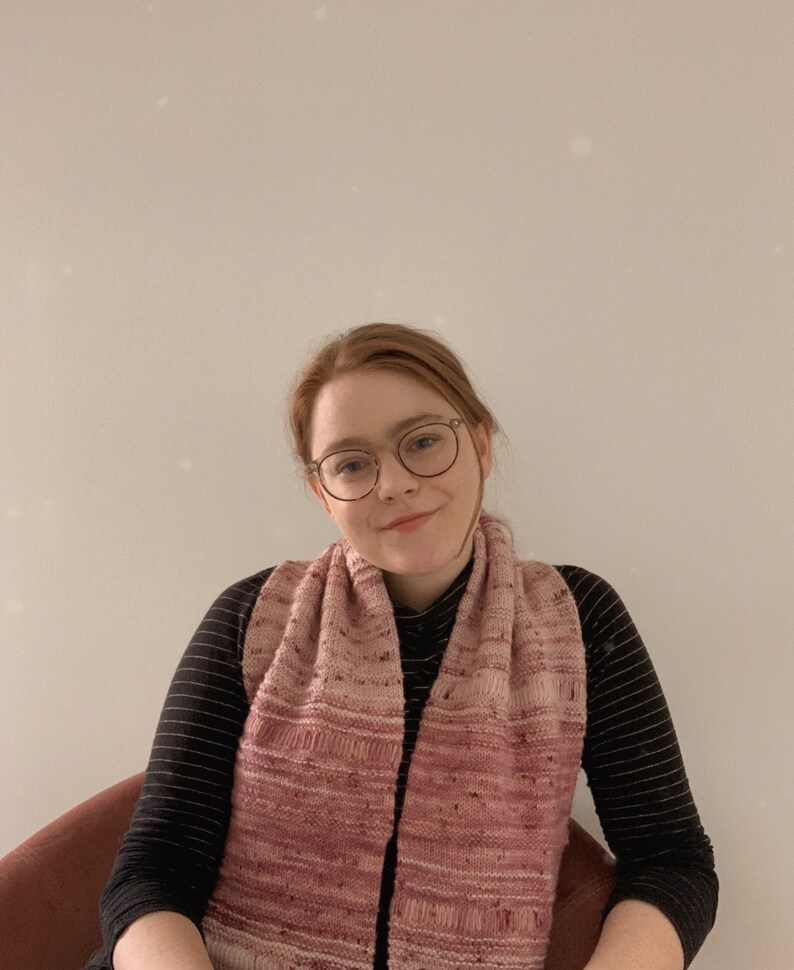 Gentle Cowl and Scarf // Beginner Knitting Pattern image 2