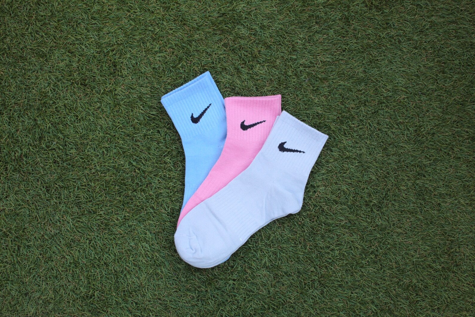 coloured nike socks