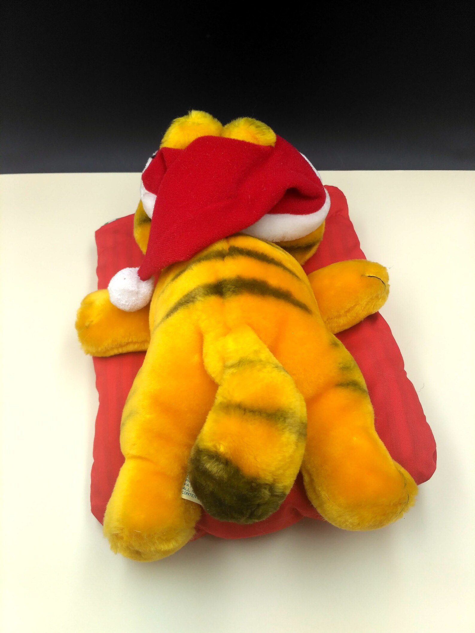 1981s Vintage Garfield Plush Toy Dakin 10 Inches / Santa Hat | Etsy