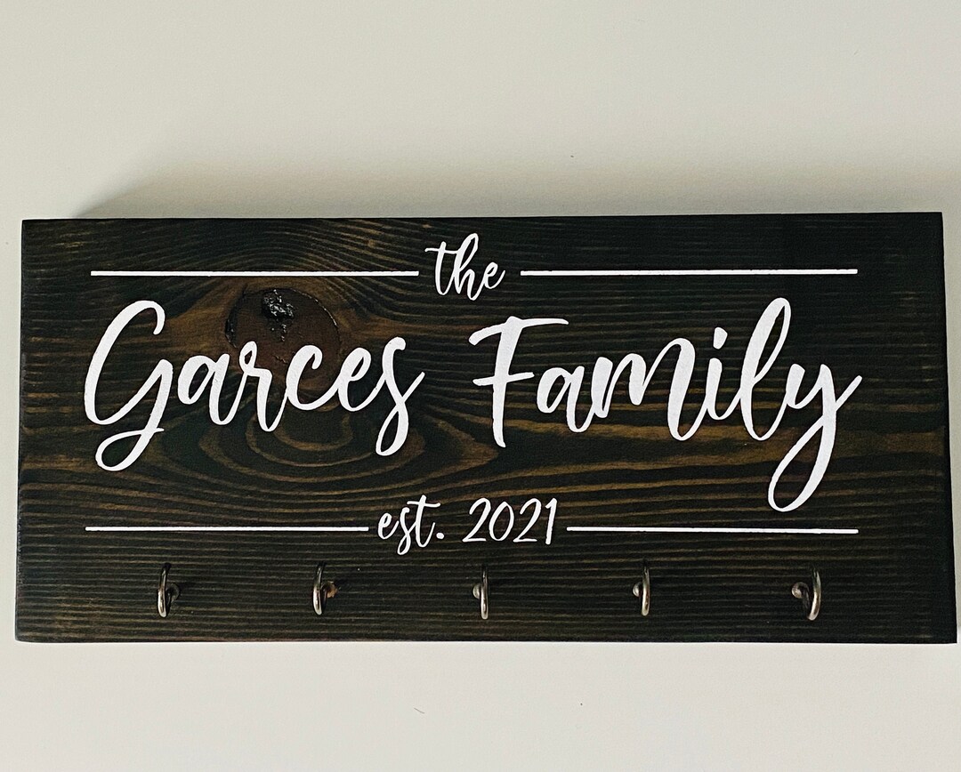 Family Key Holder | Personalized Keychain Holder With Hooks | Wall ...
