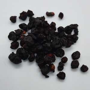 Organic Schisandra (schisandra chinensis)