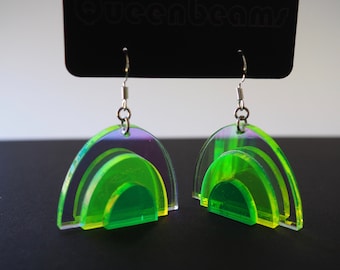 Pendientes iridiscentes de acrílico con diseño de arcoíris, plata de ley, orgullo LGBTQIA+