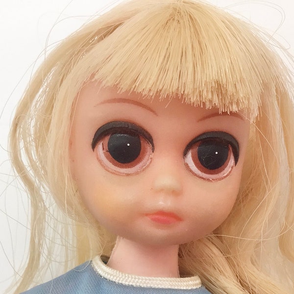 Vintage 1960s Susie Sad Eyes Big-Eyed Blonde Doll