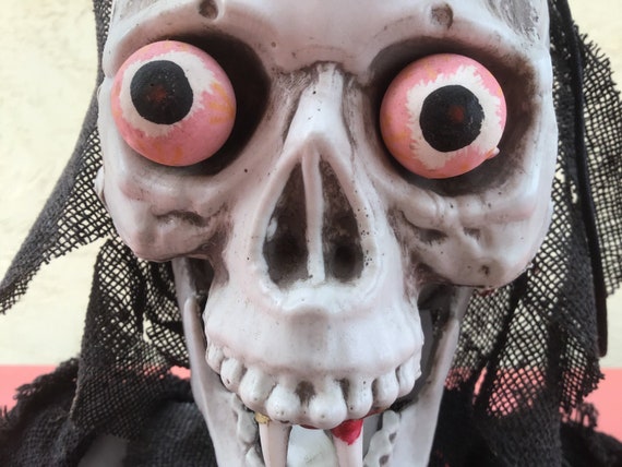 Bloody Vampire Skeleton With Popping Eyeballs Halloween Decor - Etsy