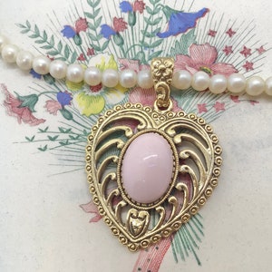 Vintage 1928 Avon Faux Pearl Choker: Romantic Heart Pendant