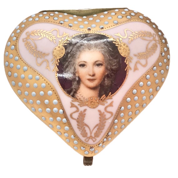 Shabby Vintage Heart Victorian Lady Trinket Box D… - image 1