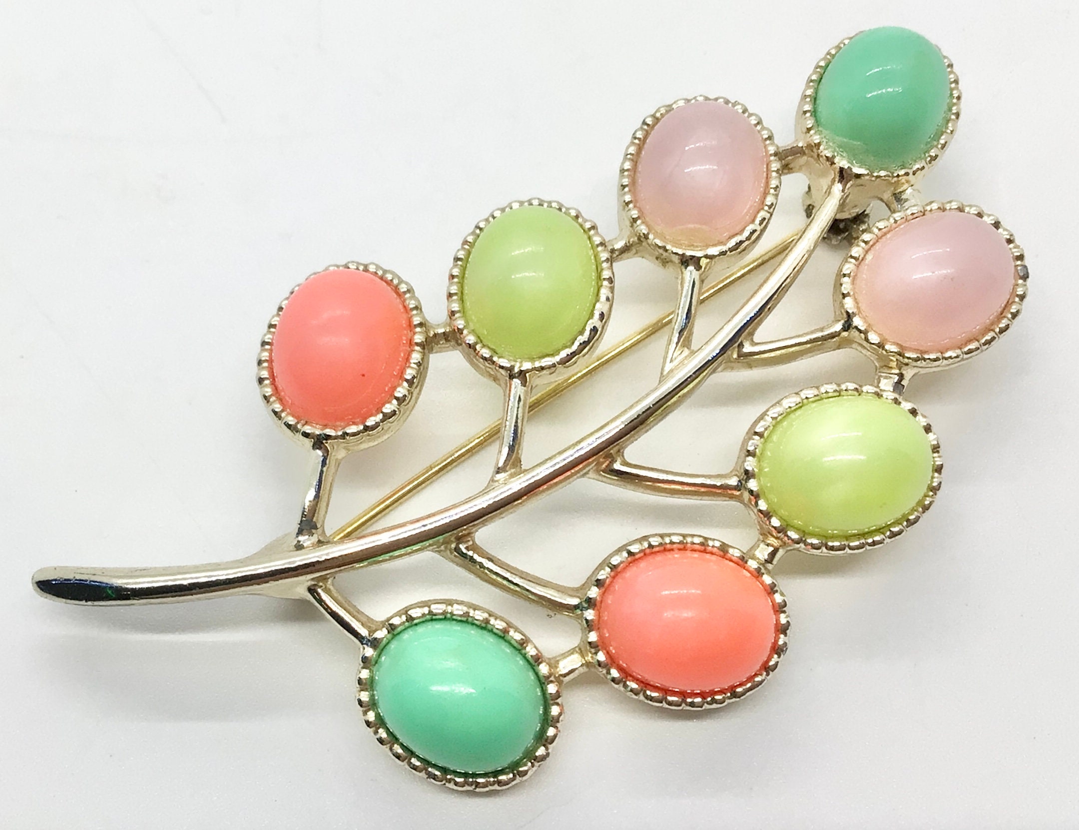 60年代　ヴィンテージ　ビートルズ　ブローチ Cute Vintage 1960s Cabochon Japan Pin Brooch Mod Floral Leaf