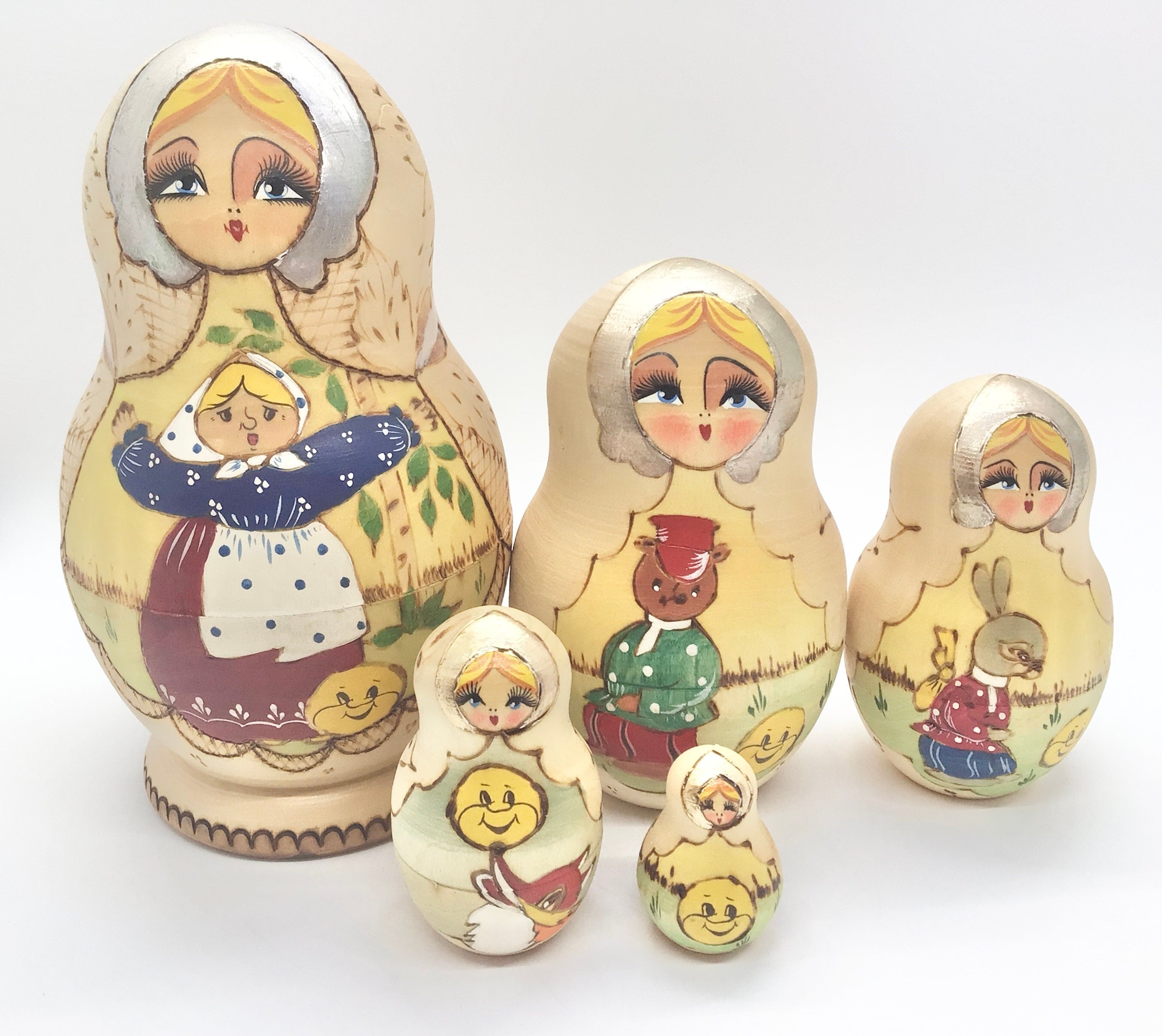 Lot de 8 Matriochka de fille russe poupée fait à la main en bois