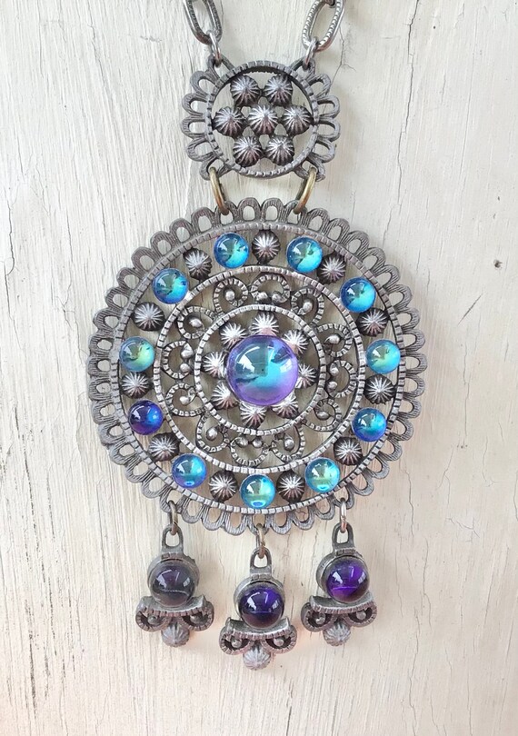 Vintage 1970s Ornate Iridescent Blue Silver Gray M