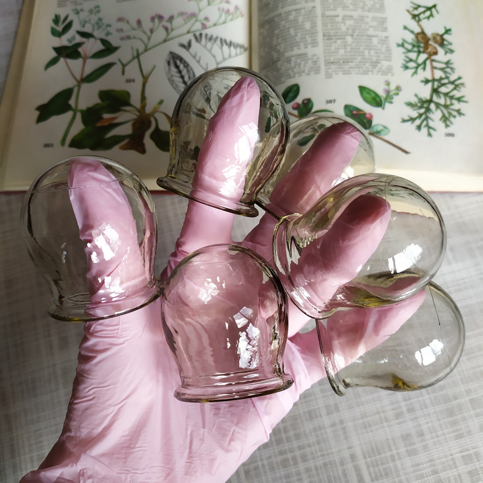 Medical Vacuum Jars, Set of 6 Pieces, Glass Jars for Vacuum Massage