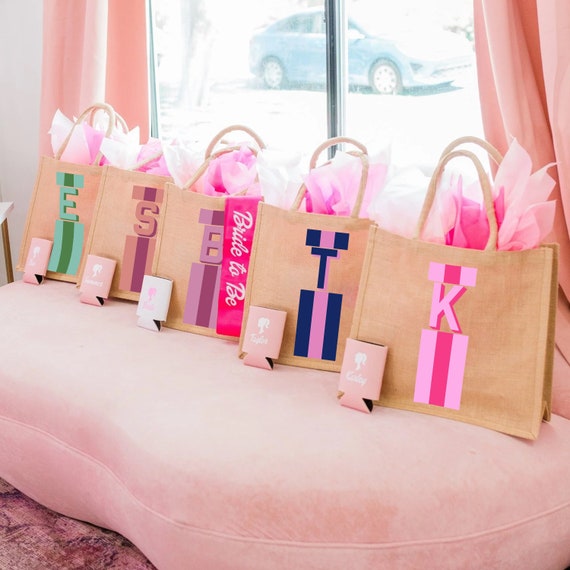 Bridesmaid Jute Tote Bags for Girls Birthday, Custom Bridesmaid Bag, Initial Beach Bag for Her, Bridal Shower Gift Bachelorette Party Favor