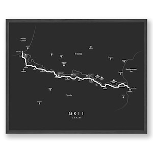 Carte des sentiers GR11 | GR11 Affiche de randonnée | Randonnée en Europe | Carte des sentiers Art | Revivez vos aventures