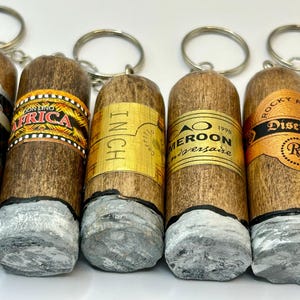 Realistic Collectible Cigar Keychain Original labels