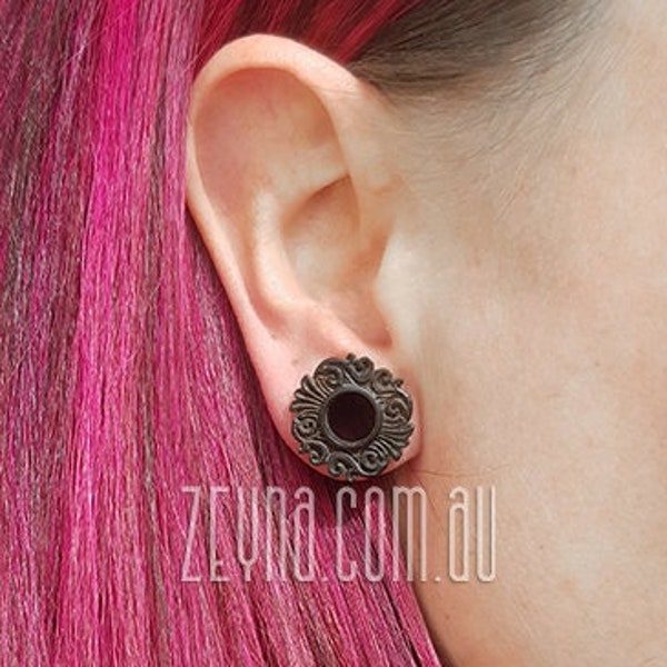 Carved wooden gauge earring. Single flare (8mm - 0ga – 5/16”, 10mm – 00g – 3/8”, - 12mm - 16mm)