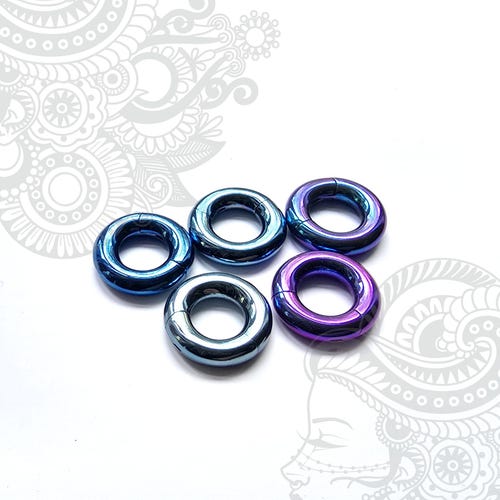 1 pieza de titanio 6g x 8 mm, calibre grueso anodizado, clic articulado / Calibre: 4 mm / 6g / 5/32" x Diámetro interno: 8 mm / 5/16"