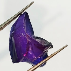 Natural Alexandrite, Red Alexandrite Purple Alexandrite Gemstone Alexandrite Color Changing, Loose Gemstone Brazil Alexandrite Rough, L11-4
