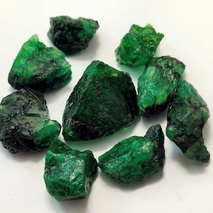 Natural Emerald Zambia Green Rough Loose Gemstone Genuine Green Emerald Zambian Rough Gemstone E12-2