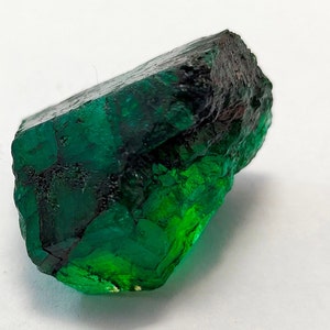 Natural Green Emerald Zambia Rough Loose Gemstone Genuine Green Emerald Zambian Rough Gemstone R10-1