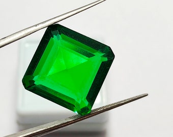 Beautiful Green Emerald Synthetic Emerald Cut Shape Loose Gemstone T15-2