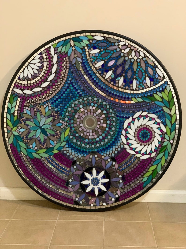 80cm diameter- Custom Hand Decorated Mosaic Tile Table made to o 80cm diameter- Custom Hand Decorated Mosaic Tile Table made to o