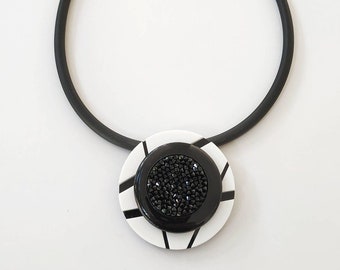 Black and white necklace, Statement necklace