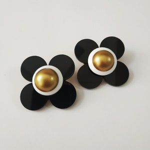 Black and white statement necklace, Big flowers necklace image 6