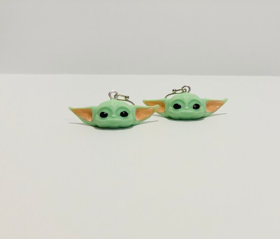 Star Wars: Baby yoda earrings, The Child earrings, Star wars Earrings, Mandalorian Earrings