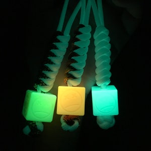 Knife Lanyard Glow In The Dark,Custom Lanyard,Exquisite and Amazing 550 Paracord Lanyard with Knife Bead