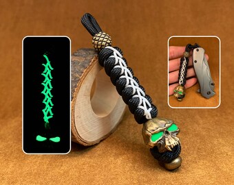 Personalized Tactical Paracord Lanyard, Birthday Gift for him Keychain, Engraved Paracord Keepsake Gift (Glow in the Dark)