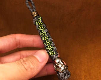Niestandardowa smycz do noża z linki paracord 550, brelok Storm Soldier, prezent świąteczny