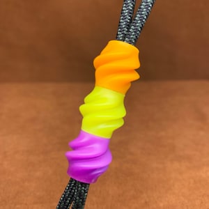 Highlight Paracord Bead Glow In The Dark,Exquisite and Amazing luminous Risen Knife Lanyard Bead,EDC Bead