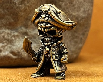 Cuenta personalizada de latón con forma de cuchillo pirata / Amuleto para cordón de guerrero / Se adapta a paracord 550 con orificio de cobre de 6 mm