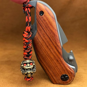 Mini Custom Lanyard Keychain"Lion",2mm Paracord Keychain with Beads,Exquisite and Amazing Paracord Lanyard,EDC Keychain