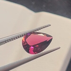 1.10Cts. Top Grade Natural Pink Tourmaline Beautiful Pear shape Faceted Cut Stone Loose Gemstone Jewelry And Ring Making Size- 9x6.5x3.30mm.