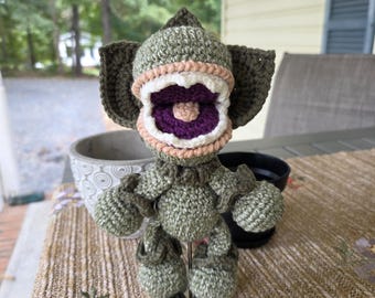 crochet faux plant amigurumi, monster plant
