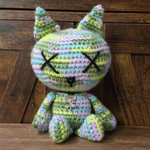 crochet cat, cat amigurumi, plush cat