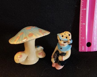 Ceramic Arts Elf and Toadstool Shakers