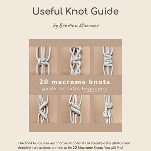 K&ouml;nnte beinhalten: Ein Leitfaden f&uuml;r 20 Makramee-Knoten f&uuml;r Anf&auml;nger, mit Schritt-f&uuml;r-Schritt-Fotos und Anleitungen. Der Leitfaden tr&auml;gt den Titel "Useful Knot Guide" und stammt von Boholina Macrame.