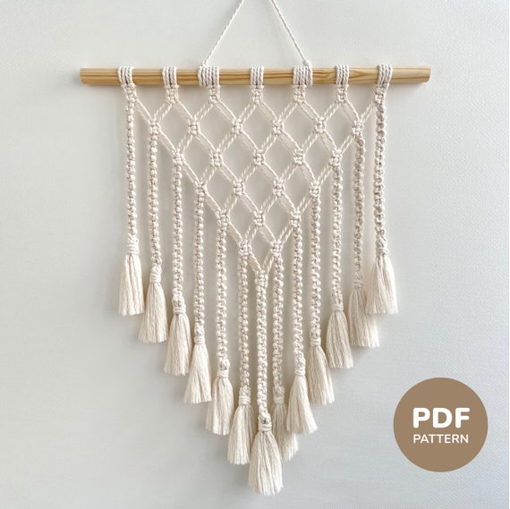Easy Macrame Pattern PDF with Tassels, Small Wall Hanging with Tassels PDF Pattern, DIY Macrame Step by Step Instructions, Macrame Tutorial