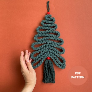 Macrame Christmas Tree Pattern PDF / Macrame pattern with Step by Step Photos / Christmas decorations / Beginner level / Digital download