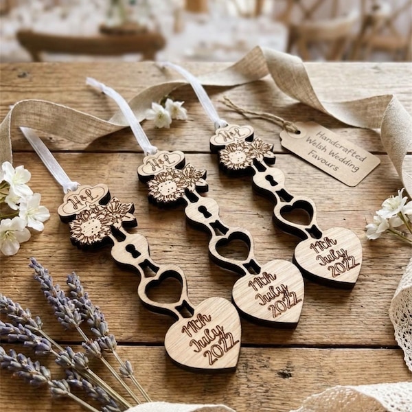 Welsh Love Spoons, Love Spoons, Welsh Wedding Favours, Love Spoon favours, Wedding Decor, Wedding Favours, Welsh Spoon, Love Spoon Favours